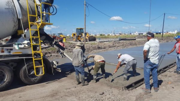 El Gobierno comenzó la pavimentación de la avenida Los Pumas en la Nueva Formosa