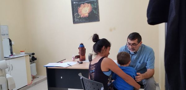 Refuerzan servicios de salud en comunidad rural del centro oeste