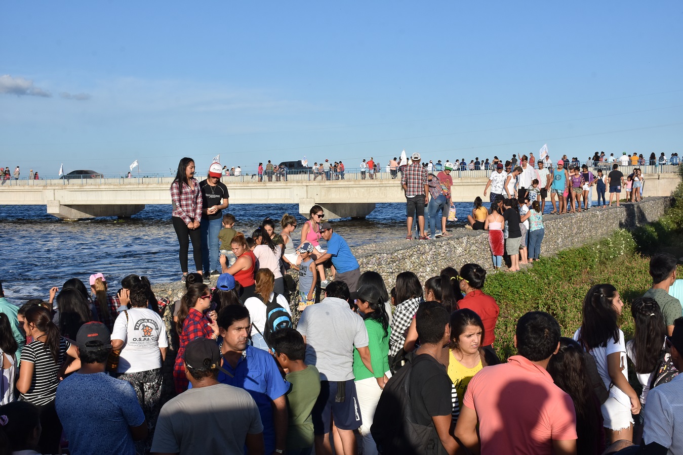 Centenares de visitantes recibió el bañado La Estrella