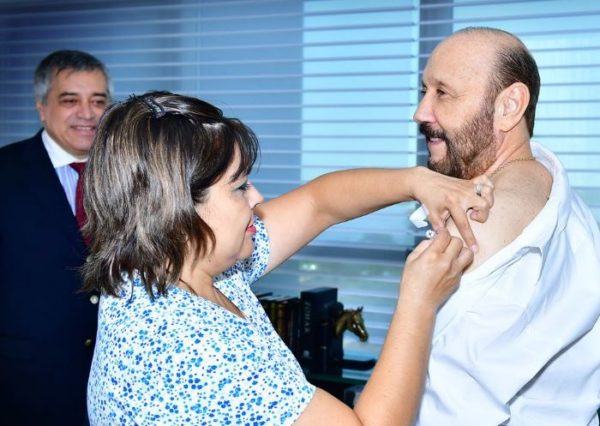 Décima lanzó la campaña “Invierno 2018” en el Hospital de la Madre y el Niño
