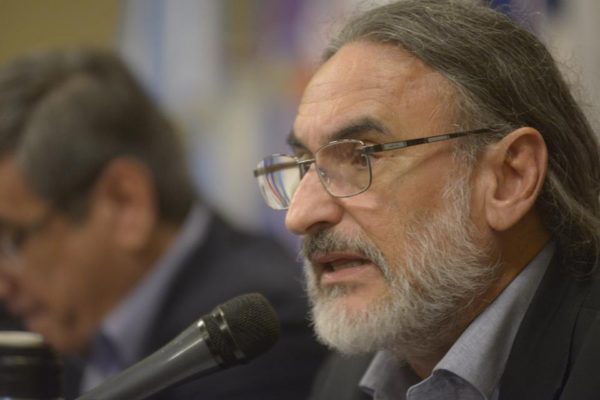 Basterra: “Háganse cargo, ustedes son los responsables del tarifazo”