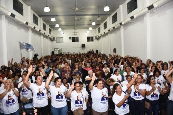 Enérgico respaldo a Insfrán en el seno de un multitudinario encuentro de mujeres del PJ