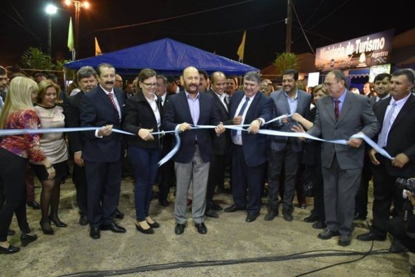 Insfrán abre la 36° Fiesta Nacional del Pomelo