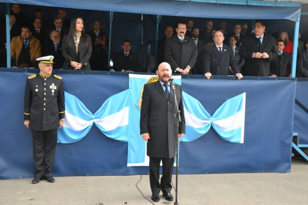Insfrán presidió ceremonia evocativa al 9 de Julio