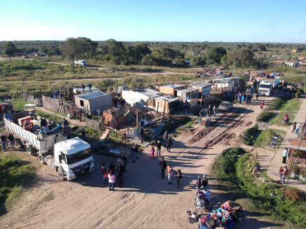 Reubican en casas dignas a más de medio centenar de familias