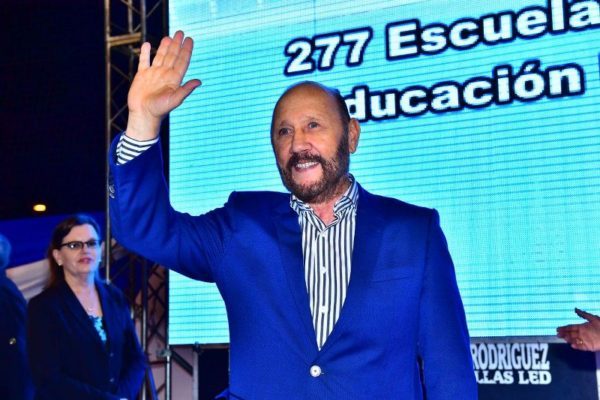 Insfrán en reunión de gobernadores en el CFI para tratar la realidad económica