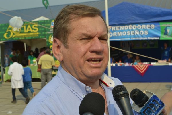 De Vido explicó propuesta a YPF de reactivar su planta contigua al río
