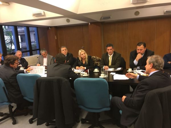 Fiscales de Estado de provincias analizan acudir a la justicia por fondo sojero