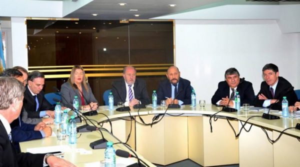 Gobernadores y ministros de Economía reunidos para debatir el presupuesto ´19