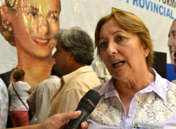 Vecchietti advirtió  de una “economía totalmente en decadencia”