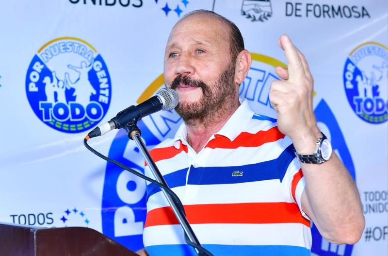 Insfrán dijo que «es una cuestión política la que nos aleja del Gobierno Nacional»