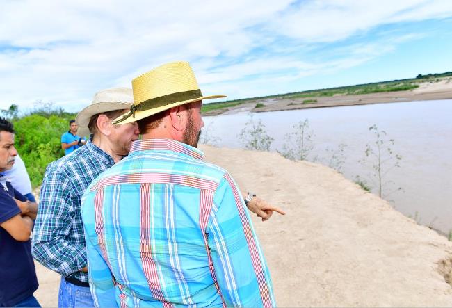 Insfrán monitoreó obras en todo el sistema hidráulico del río Pilcomayo