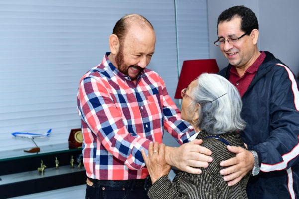 Renovadas muestras de amor a Insfran en un nuevo cumpleaños