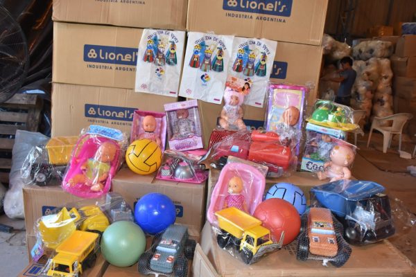 240 mil juguetes a niños de toda la provincia por el Día de Reyes