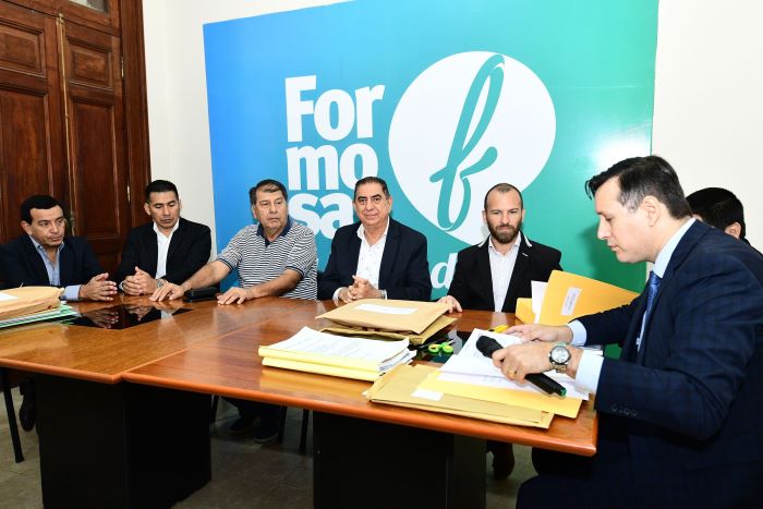 Jofré encabezó apertura de ofertas para importantes obras de pavimentación