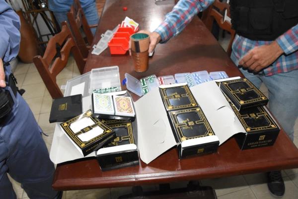 Allanan domicilio donde funcionaba sala juego clandestino