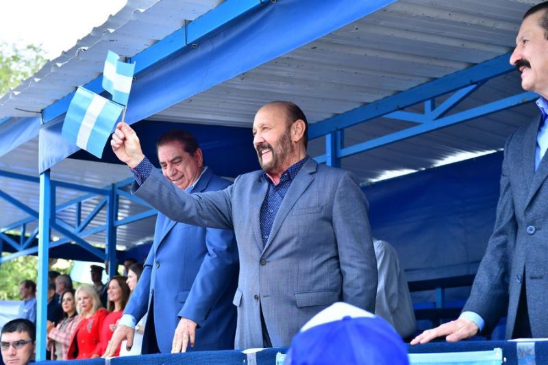 Insfrán y comunidad reciben la llegada del cumpleaños 140