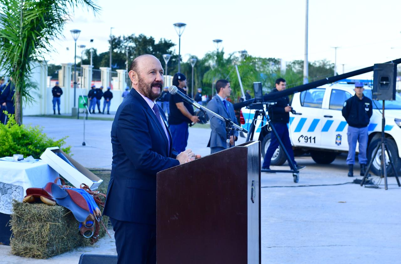 Insfrán criticó la decisión de Macri de eliminar el plan “Conectar Igualdad”