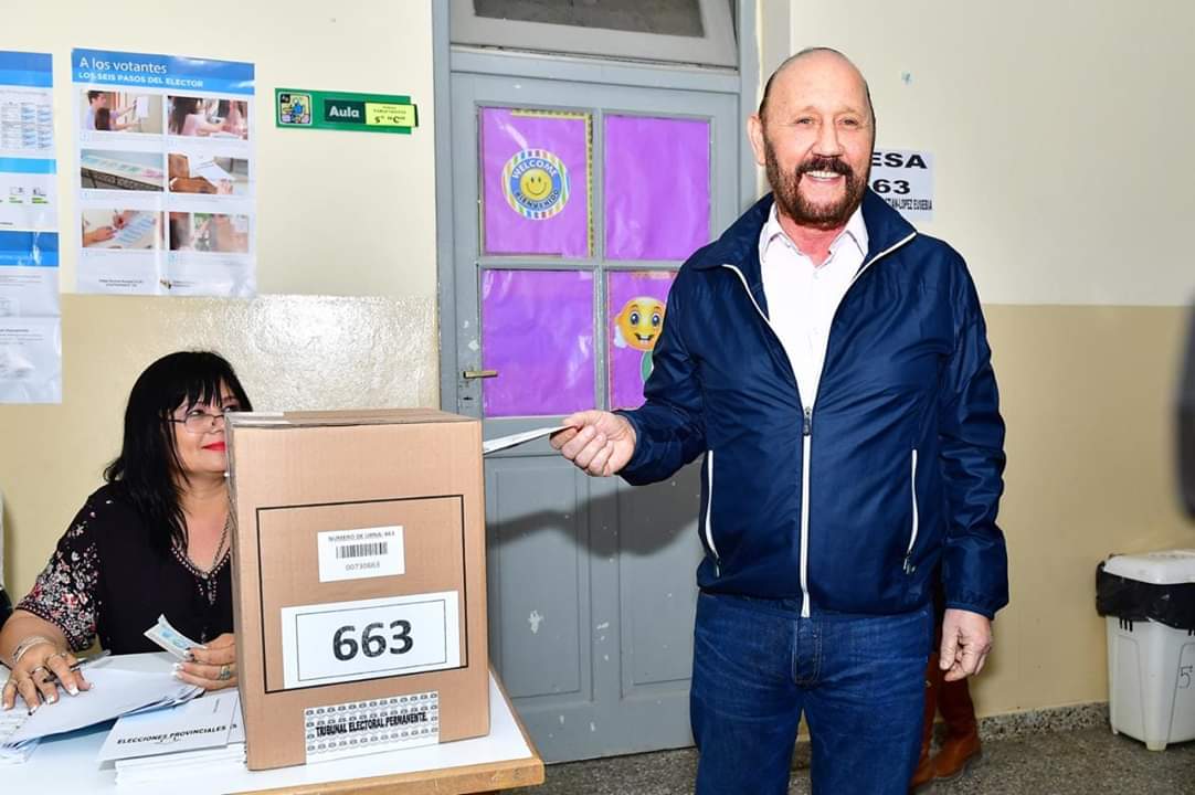 Votó en Laguna Blanca el gobernador Insfrán