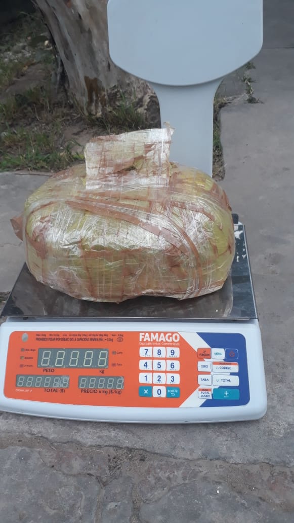 Incautan más de 2 kilogramos de marihuana y detienen a un hombre