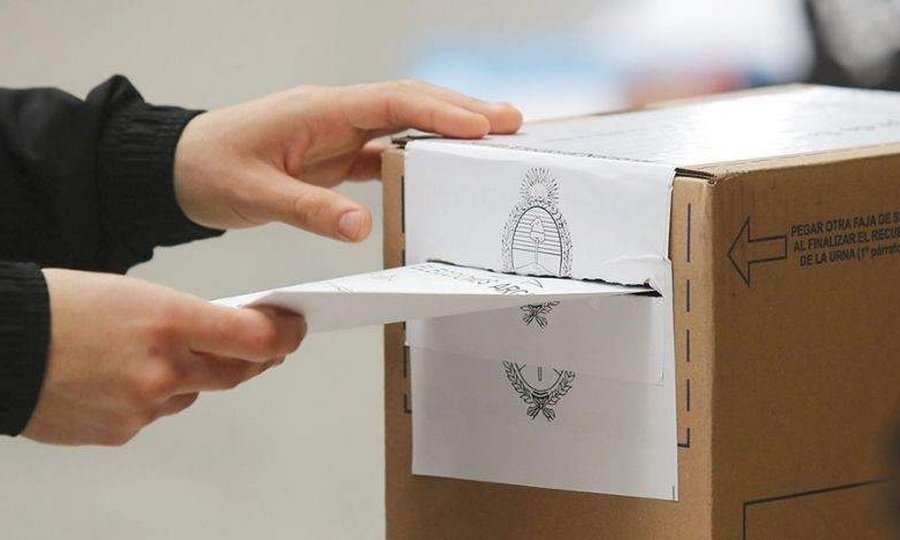 Licencia especial a estatales que voten fuera del lugar donde residen