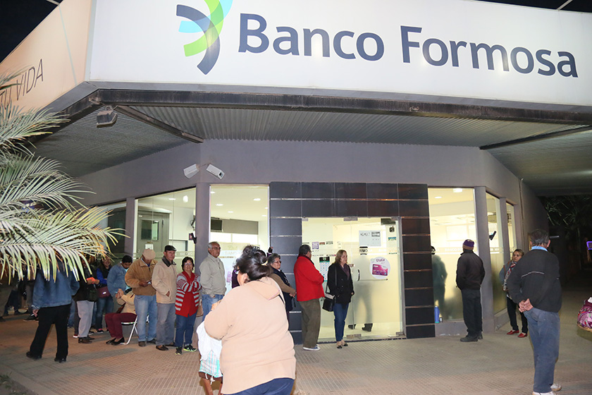 Banco Formosa posterga el pago de préstamos al 1 de abril