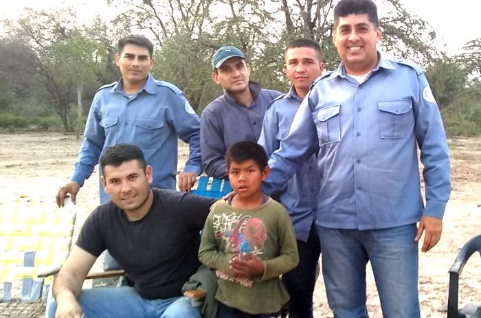 La Policía rescató a un niño que estuvo perdido por más de 32 horas en el monte