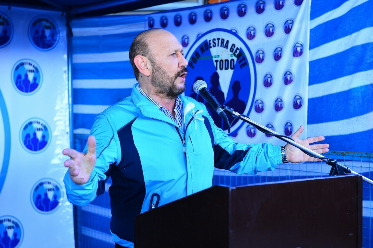 Insfrán anunció un bono para estatales activos y pasivos de 7.500 pesos