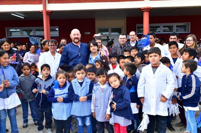 Quedó inaugurada la Escuela Nº146 en Posta Cambio Salazar