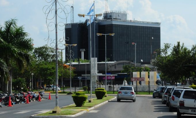 Licencia especial para empleados públicos que voten fuera del lugar donde residen