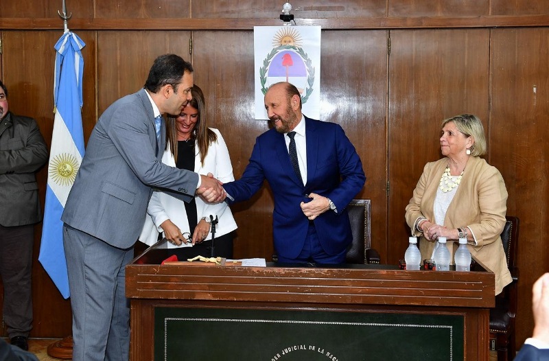 Insfrán asistió a la jura y posesión del cargo del Juez Federal Nº1