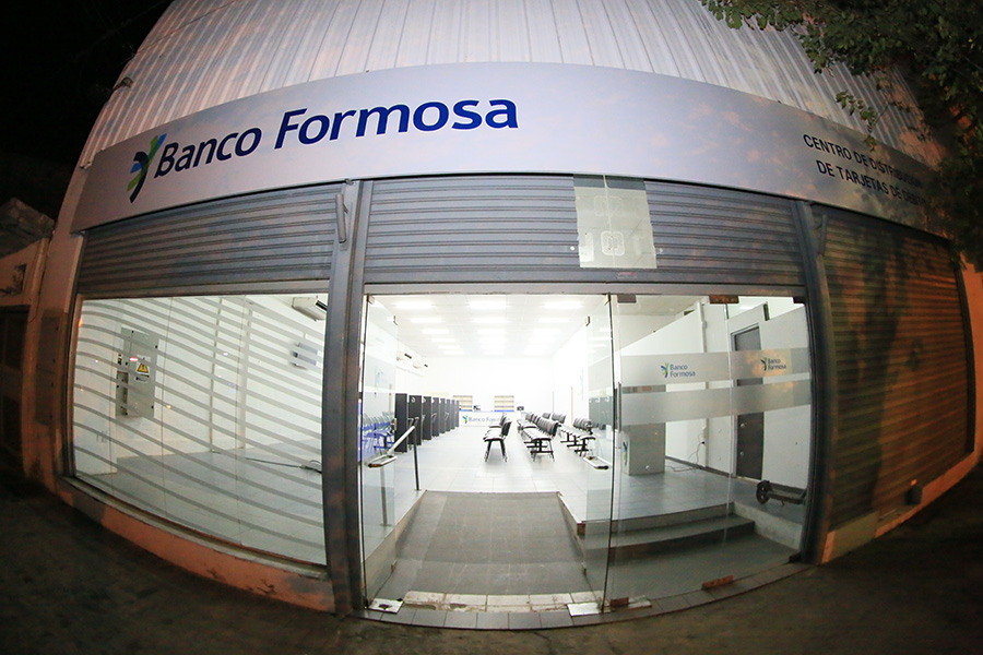 Banco Formosa habilita un nuevo Centro para solicitud y retiro de tarjeta de débitos