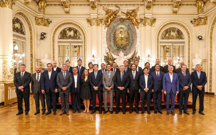 Insfrán participó de la reunión de gobernadores con el presidente Fernández