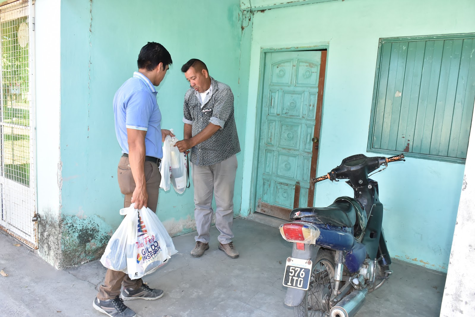 Más de 20 mil familias recibieron sidra y pan dulce en Capital en un solo día