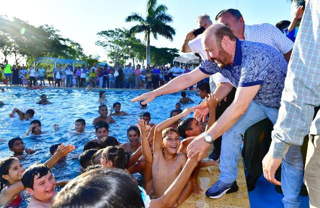El gobernador inauguró refacciones del camping de la cooperativa “El Chajá” en Pirané
