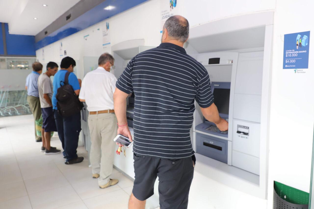 Banco Formosa explicó cómo será el cronograma de pago de haberes del mes de marzo