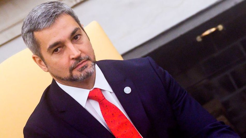 Presisidente Mario Abdo Benítez anuncia cierre parcial de la frontera