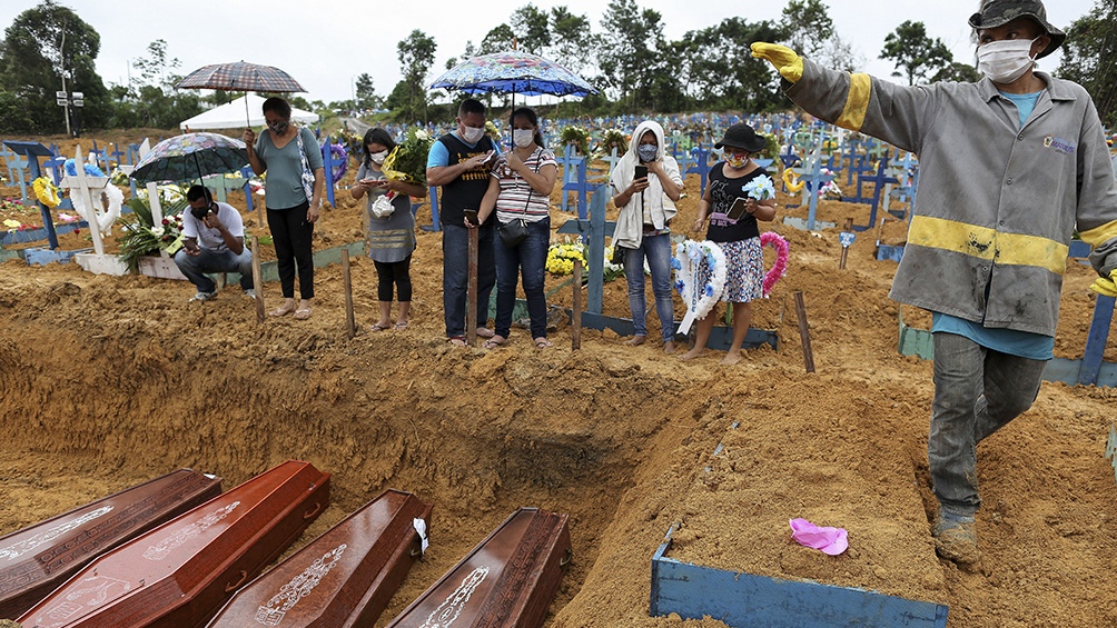 Brasil superó en casos al Reino Unido y llegó a las 16.792 muertes por coronavirus