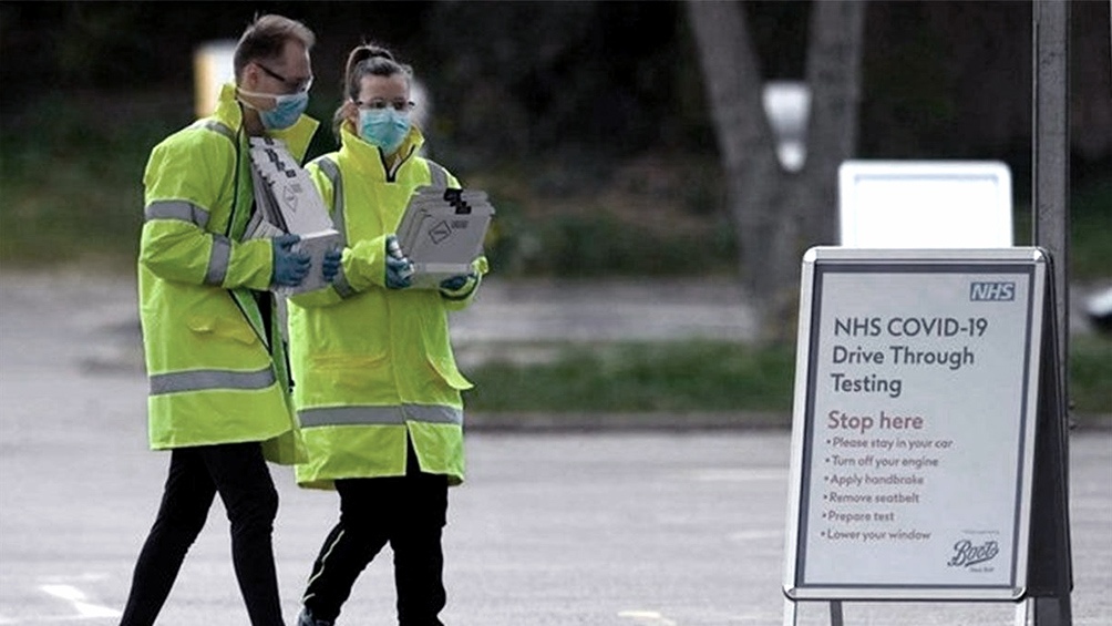 Antes de flexibilizar el aislamiento, Londres precisa que son 32.692 los muertos