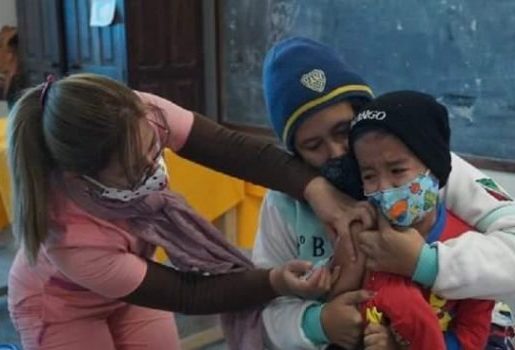 Amplia jornada de vacunación alcanzó a jardineritos de Pirané