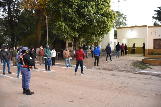 Con normalidad en Riacho He-Hé se abona el IFE 2 a un total de 1.414 personas