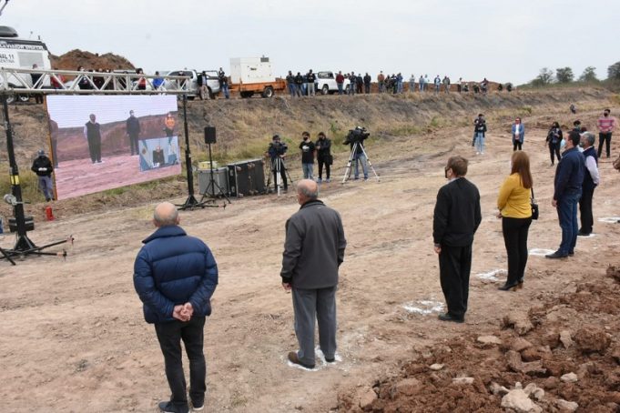 El gobernador Insfrán inauguró obra hídrica de “vital importancia” para Palo Santo