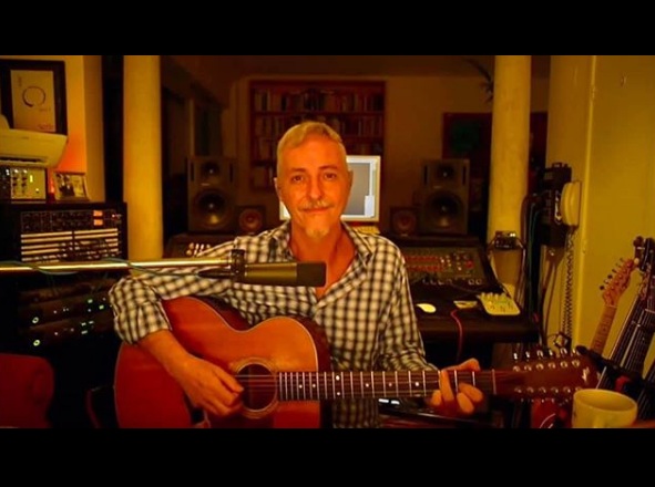 Pedro Aznar celebró su cumpleaños con un emotivo streaming desde su casa