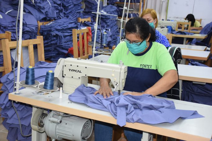 Fischer destacó el rol de las 400 cooperativas que trabajan en toda la provincia
