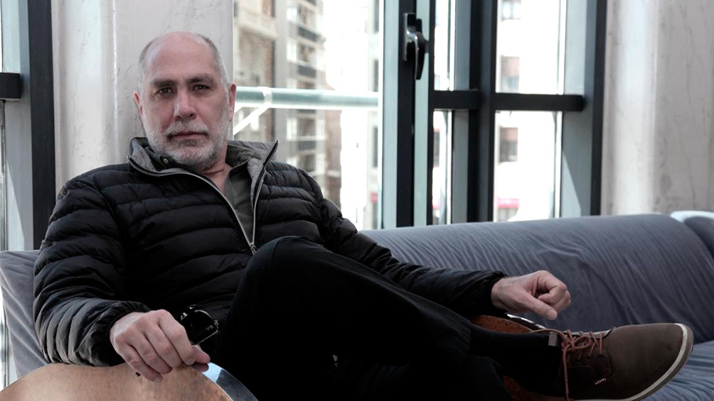 Guillermo Arriaga: «Quiero que mi literatura sea una obra de barranco, de estar tentando el desastre»