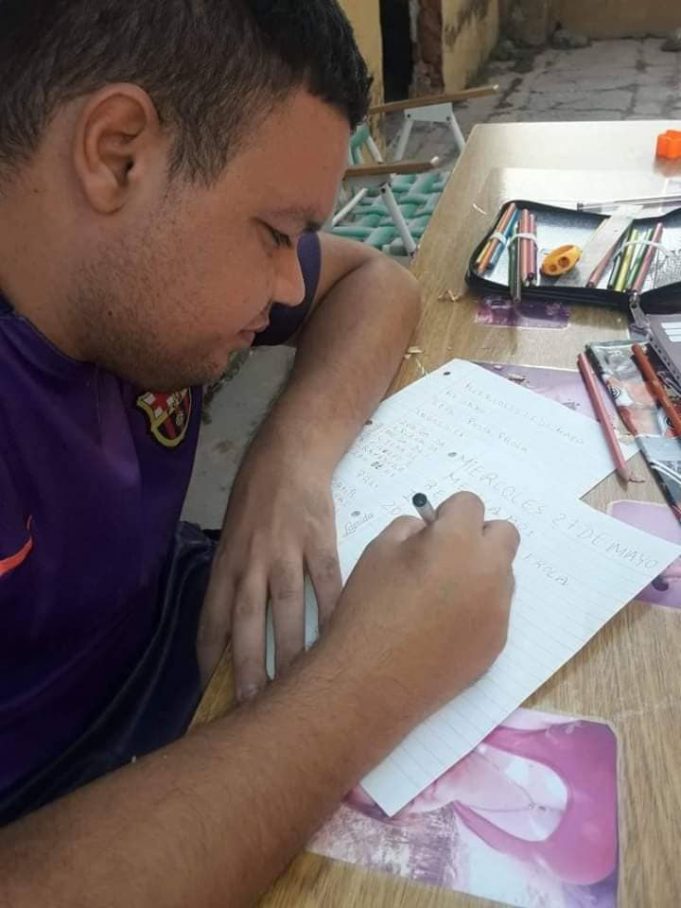 Inscripciones a las becas Progresar, sólo para educación permanente