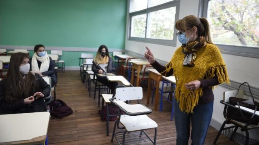 Los docentes volvieron a las escuelas y Trotta dijo que es «un paso fundamental»