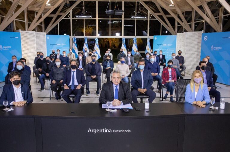 Fernández aseguró que está abierto al “diálogo” pero que “no vale todo” a la hora de reclamar
