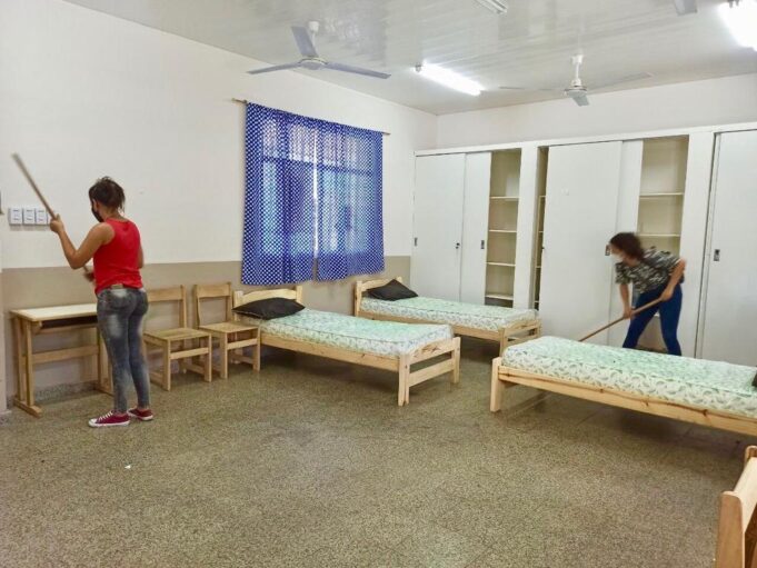 Voluntarios por la salud y la vida pusieron a punto Escuela N°224 para nuevo ingreso de formoseños