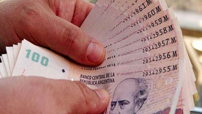 Comienza el pago de haberes de forma escalonada para empleados públicos